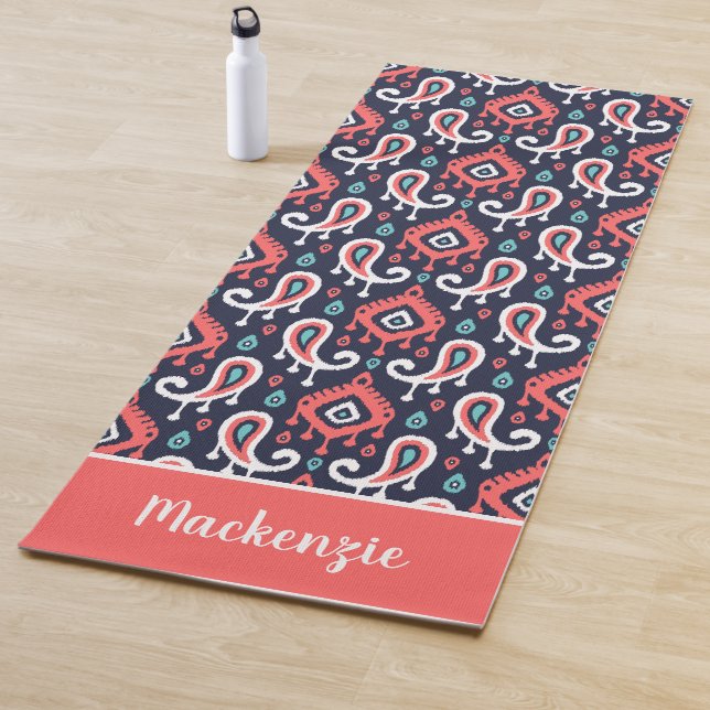 Monogramm für die Bezeichnung "Navy and Coral Ikat Yogamatte (Beispiel)