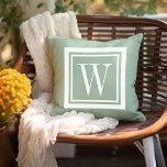 Monogramm für die Größen Grün und Weiß Classic Squ Kissen<br><div class="desc">Entwerfen Sie Ihr eigenes, individuelles Kissen in beliebiger Farbkombination, um sich perfekt mit Ihrer Wohngestaltung in jedem Raum abzustimmen! Verwenden Sie die Entwurfswerkzeuge, um die Hintergrundfarbe und die quadratische Randfarbe zu ändern, oder fügen Sie Ihren eigenen Text hinzu, um einen Namen, eine Monogramm-Initiale oder einen anderen speziellen Text einzufügen. Jedes...</div>