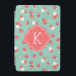 Monogramm für die Vintage Blumenschrift Coral und  iPad Mini Hülle<br><div class="desc">Niedliches und mädchenhaftes Design mit einem modernen Vintagen Blumenmuster,  personalisiert mit Ihrem eigenen Monogramm-Namen und in einem eleganten Quarrefolienrahmen. Klicken Sie auf Anpassen,  um die Schriftart und Farben des Monogrammes zu ändern,  um ein eigenes Design zu erstellen. Kostbare und einzigartige Geschenke!</div>