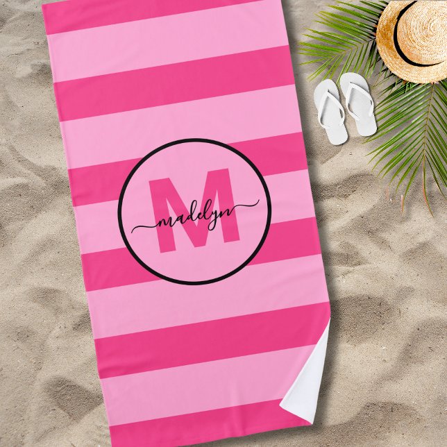 Monogramm für Girly Pink Strip-Skriptnamen Strandtuch (Girly Pink Stripe Script Name Monogram Beach Towel )
