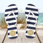 Monogramm für Navy und Gold Preppy Strips Flip Flops<br><div class="desc">Maßgeschneiderte,  bedruckte Flop-Sandalen mit einem preppy-nautical-Stripe-Muster und einem eigenen Monogramm oder einem anderen Text in einem Circle-Rahmen. Klicken Sie auf Anpassen,  um Schriftart und Farben zu ändern oder eigene Bilder hinzuzufügen,  um ein einzigartiges Design zu erstellen!</div>