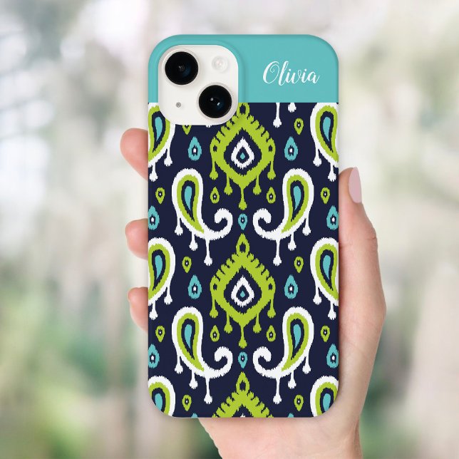 Monogramm für Navy und Green Ikat Paisley Case-Mate iPhone Hülle (Von Creator hochgeladen)