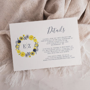 Monogramm Gelb Grau Floraler Kranz Hochzeitsdetail Begleitkarte