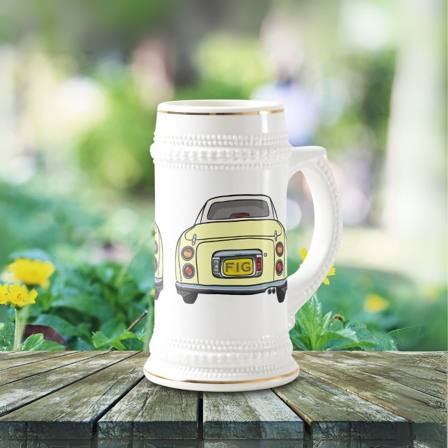 Monogramm Gelber Figaro Autobierstein Bierglas (Fun figaro beer stein for the yellow figaro driver (when they are not driving) Add your initials)