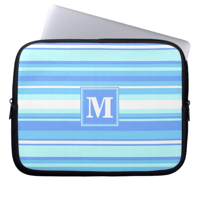 Monogramm Himmelsblau Streifen Laptopschutzhülle (Vorderseite)