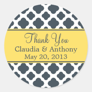 Monogramm Holzkohle mit gelbem Quatrefolienmuster Runder Aufkleber