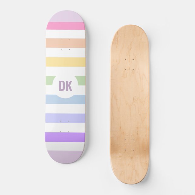 Monogramm in der weiß-Circle-Pastel-Rainbow-Streif Skateboard (Vorderseite)