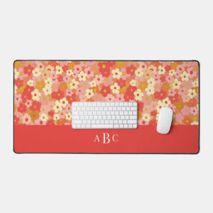 Monogramm Initiale Retro-Blumenmuster Rosa Rot War Schreibtischunterlage