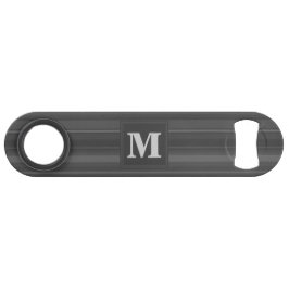 Monogramm-Kohlenstreifen Speed Flaschenöffner