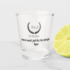 Monogramm Liebe ist süß, Gastgeschenke Hochzeiten Schnapsglas