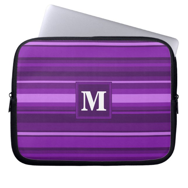 Monogramm lila Streifen Laptopschutzhülle (Vorderseite)