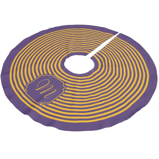 Monogramm Lila und gelb Streifen Polyester Weihnachtsbaumdecke (Schrägansicht)