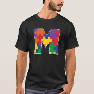 Monogramm M in mehrfarbigen Puzzleteilen T-Shirt