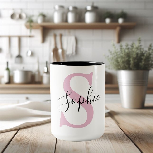 Monogramm mit neuem Personalisierten Namen Pink Zweifarbige Tasse (Von Creator hochgeladen)