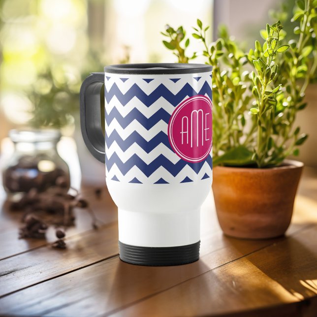 Monogramm mit Zickzack Muster - Navy Magenta Reisebecher (Personalized travel mug - add photos and text or customize completely)