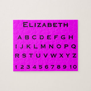 Monogramm-Name-Alphabet und Zahlen auf Rosa Puzzle