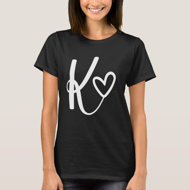 Monogramm Name Anfangsbuchstabe K weiß Herzform c T-Shirt (Vorderseite)