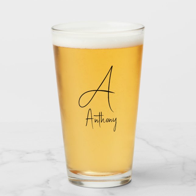 Monogramm Name Einfache schwarze Schrift Bier Glas (Vorne (Gefüllt))