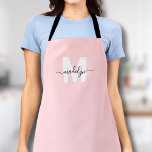 Monogramm Name Elegant Minimaler Blush Pink Schürze<br><div class="desc">Personalisierte Schürze mit dem Anfangsnamen Monogram. Diese feminine Schürze ist perfekt, um Ihrem Arbeitsanzug eine stilvolle und persönliche Touch hinzuzufügen. Ob Sie ein Florist sind, der Blüten arrangiert, ein Friseur im Salon ist oder ein Koch, der Kreationen in der Küche aufwirft, diese Schürze verbindet Eleganz und Praktikabilität für jeden beruflichen...</div>