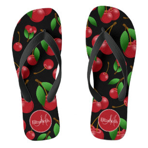 Monogramm Name süße rote Kirschmuster auf schwarz Flip Flops