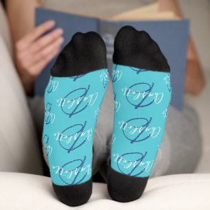 Monogramm Name und anfängliche weiße Aqua-blaue So Socken