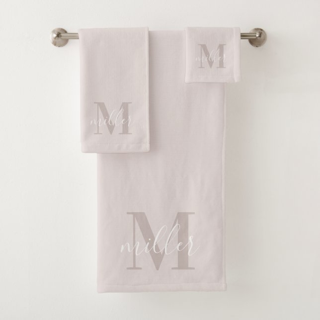 Monogramm Personalisierter Name für moderne rosa Badhandtuch Set (Insitu)