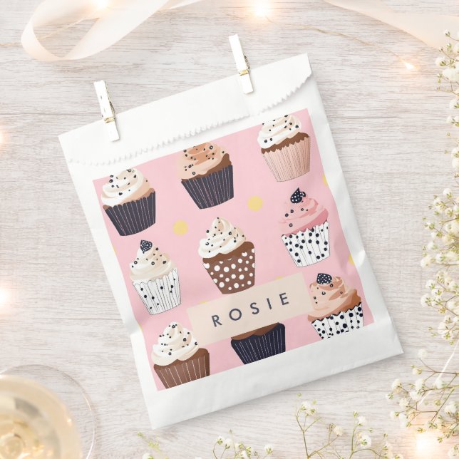 Monogramm Personalisierter Niedlicher Süßkuchen Geschenktütchen (Ausgeschnitten)
