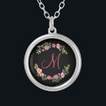 Monogramm, rosa, gelb und grün versilberte kette<br><div class="desc">Dieser wunderschöne Blumenkranz mit Rosa,  Gelb und Grüntönen auf schwarzem Hintergrund ist ein tolles Geschenk für das Besondere oder für sich selbst. Monogramm mit einem Initial und wenn Sie die Hintergrundfarbe ändern möchten,  klicken Sie auf,  um sie weiter anzupassen.</div>