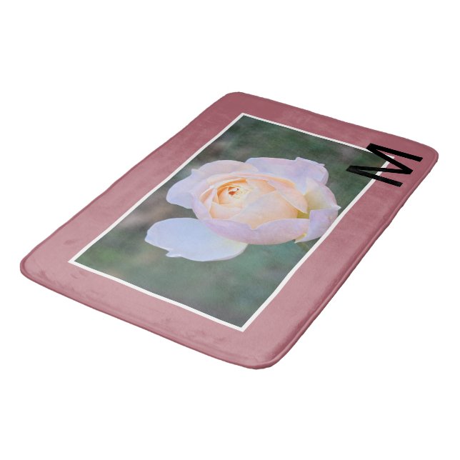 Monogramm Rosa Gelbe Rose Gold Badematte (Schrägansicht)