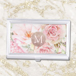 Monogramm Rose Gold Blush Pink Aquarellfarben Visitenkarten Dose<br><div class="desc">Zeigen Sie Ihren Stil mit diesem monogramm Rose Gold Visitenkartengehäuse! Es ist elegant und mit blühenden rosa Blume und Vintag rosa Rosen ausgestattet. Passen Sie es an für eine hübsche und praktische Touch!</div>