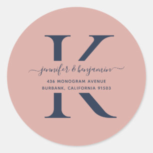 Monogramm-Rücksendeadresse für Navy Blue und Blush Runder Aufkleber