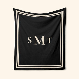 Monogramm Schwarz und Mandeln mit drei Buchstaben Fleecedecke