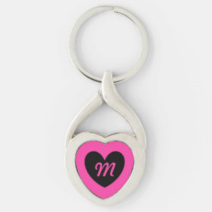 Monogramm schwarzes Herz auf Fuchsienrosa Schlüsselanhänger
