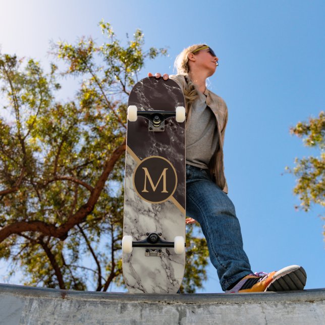 Monogramm-Skateboard - Schwarz-weißer Marmorstein Skateboard (Außenbereich 1)