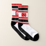 Monogramm und Flag auf rot-weißem Schwarz Socken<br><div class="desc">Rotes Weiß Schwarz,  diese Farben repräsentieren Leidenschaft und Feuer. Fügen Sie Ihre Initialen hinzu,  um den Look zu vervollständigen!  - FUN TIPP:  Wir haben Leggings und Schuhe got,  um Ihren Socken zu entsprechen (Sie können auch Karo: bootlegginz). Danke für Ihre Patronage.</div>