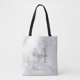 Monogramm und Name der personalisierten Bridesmaid