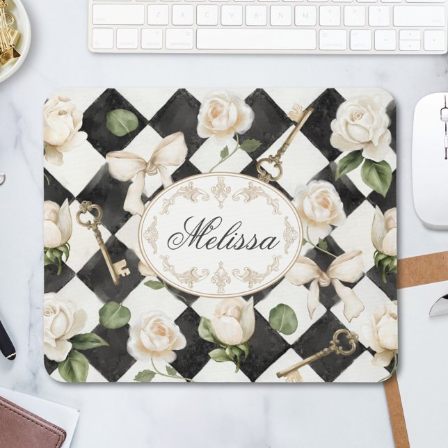 Monogramm Vintage Rose Blume Schwarz-weiß Diamond Mousepad (In situ)