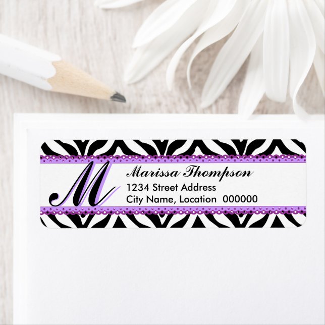 Monogramm Zebra Print und Lila Spitze (Insitu)