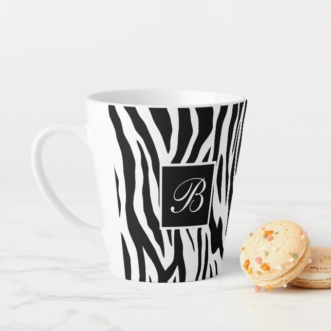 Monogramm Zebra-Tiermuster Milchtasse (Beispiel)