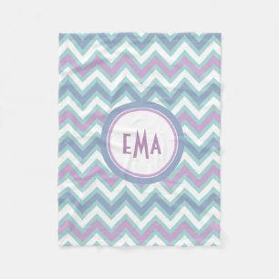 Monogrammatikales farbiges Retro Zickzack Zigzag M Fleecedecke