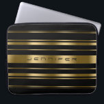 Monogrammatisches Muster aus Gold und schwarzen St Laptopschutzhülle<br><div class="desc">Elegantes goldenes und schwarzes Streifen Muster. Anpassbare Monogramm. Wenn Sie Hilfe bei der Anpassung eines meiner Designs benötigen, kontaktieren Sie ArtOnWear Designer. Kostenlose Textformatierung mit Live-Hilfe auf Anfrage.</div>