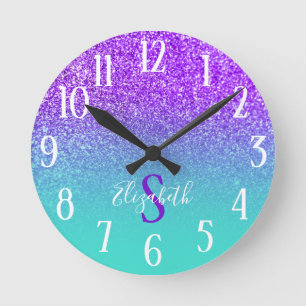 Monogrammed Turquoise and Violet Glitter Ombre Runde Wanduhr