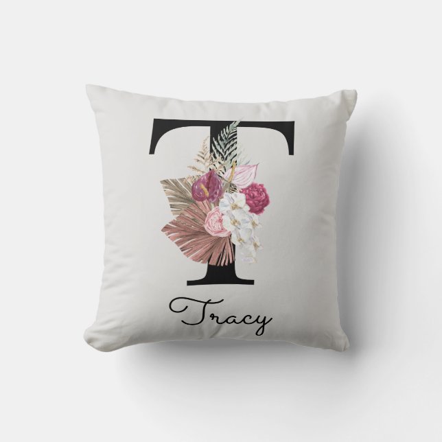 Monogrammierte rosa Blumeninitiale T Kissen (Vorderseite)
