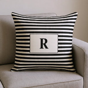 Monogrammierte Schwarz/Weiß-Streifen Kissen