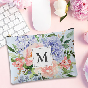 Monogrammierte Wasserfarbe Blau Rosa Frühlingsflor Zubehörtasche