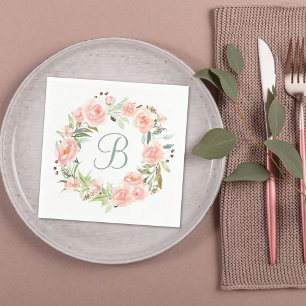 Monogrammierter pastellrosa Blumenkranz Serviette
