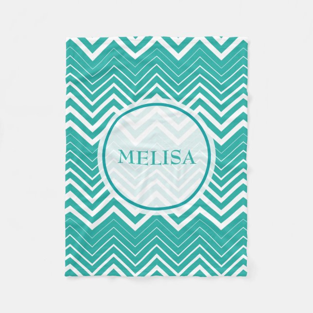 Monogrammierter Pfau und weißer Zigzag Zickzack Fleecedecke (Vorderseite)