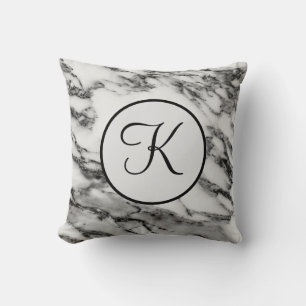 Monogrammiertes Schwarz-Weiß-Marmor-Wurfkissen Kissen