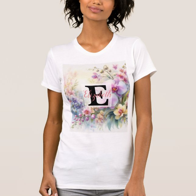 Monogrammname auf Aquarellfarben-Blume in Pastellf T-Shirt (Vorderseite)