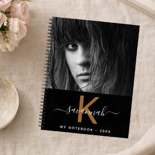 Monogrammschrift für Schwarz-weißes Foto Notizbuch
